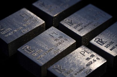 Platinum Hits Record High as EU Reverses Combustion-Engine Ban