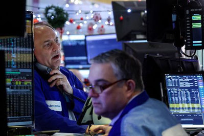 華爾街指數聖誕後接近平盤開盤