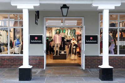 Lucha por el control en Lululemon