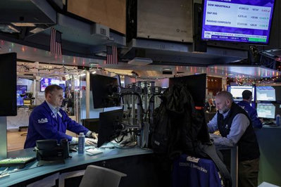 Mercados dos EUA disparam após captura de Maduro