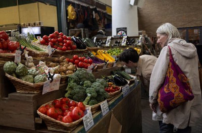Aumento del 0,7% en precios de tiendas en diciembre