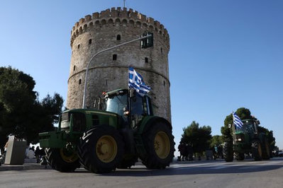 Concessões a agricultores na Grécia em meio a bloqueios