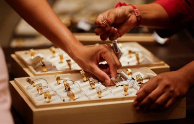Gold Prices Impact Asian Jewelry Demand