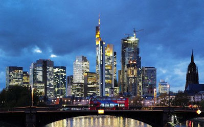 ユーロ圏経済、予想上回る成長