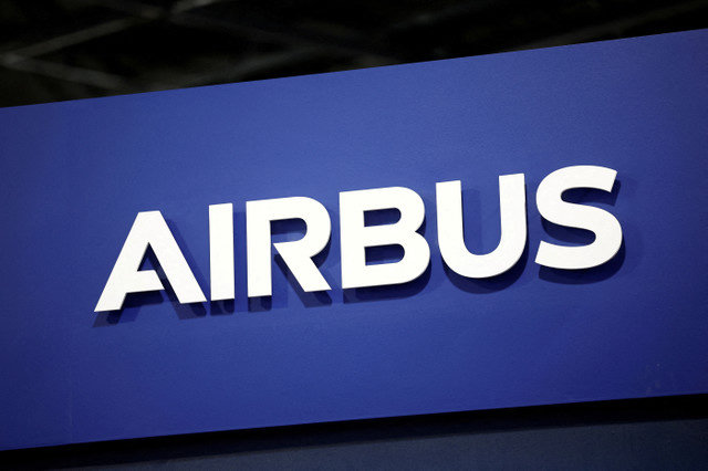 FILE PHOTO: The logo of Airbus is displayed at the Eurosatory international land and air defence and security trade fair in Villepinte, France, June 17, 2024. REUTERS/Benoit Tessier/File Photo