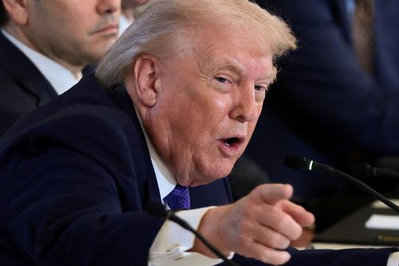 Trump links EU tariffs to US purchase of Greenland