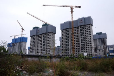 China New Home Prices Face Fastest Annual Drop in Months