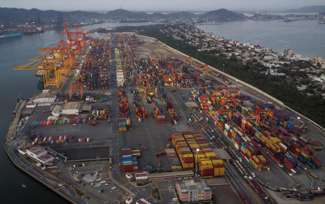 A drone view shows the Manzanillo seaport as Mexican authorities build an expansion named "Nuevo Manzanillo" driven by expectations of positive economic growth and global trade, in Manzanillo, Mexico, April 22, 2025. REUTERS/Daniel Becerril/File Photo