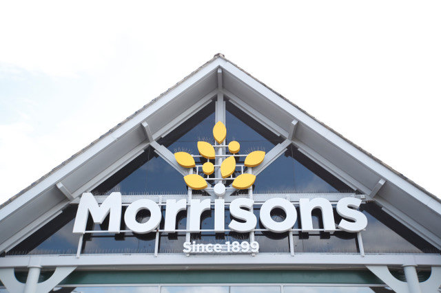 متجر تابع لـ Morrisons في سانت ألبانز، بريطانيا، بتاريخ 10 سبتمبر 2020. REUTERS/Peter Cziborra