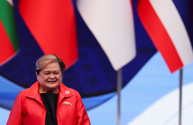 La secretaria de Relaciones Exteriores de Filipinas, Theresa Lazaro, asiste a la Reunión de Ministros de Relaciones Exteriores de la ASEAN en Kuala Lumpur, Malasia, el 25 de octubre de 2025. REUTERS/Chalinee Thirasupa