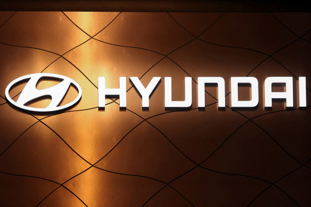 FOTO DE ARQUIVO: O logótipo da Hyundai Motor Company é visto no Salão Internacional do Automóvel de Nova Iorque, em Manhattan, Nova Iorque, EUA, a 13 de abril de 2022. REUTERS/Andrew Kelly/File Photo