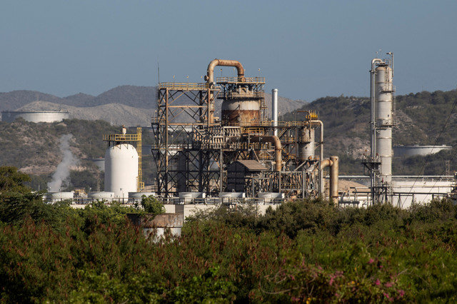 Las instalaciones de la refinería de petróleo de Puerto La Cruz, propiedad de la empresa estatal de petróleo de Venezuela PDVSA, se muestran en Puerto La Cruz, Venezuela, el 21 de enero de 2026. REUTERS/Stringer