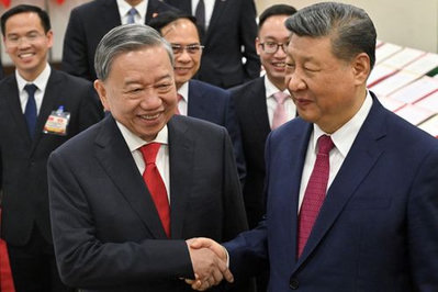 越南共产党中央委员会全票选举苏林连任总书记，中国国家主席习近平致电祝贺并强调双边战略伙伴关系的重要性