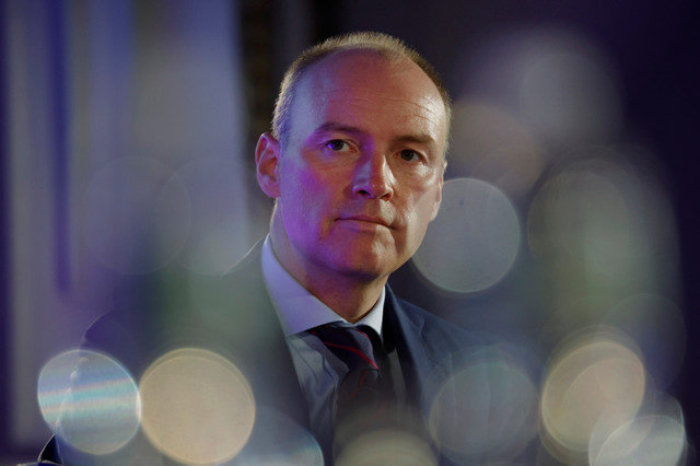 O CEO da AerCap, Aengus Kelly, participa em um painel de discussão na Assembleia Geral Anual da Associação Internacional de Transportes Aéreos (IATA) em Boston, Massachusetts, EUA, em 5 de outubro de 2021. REUTERS/Brian Snyder