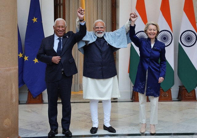 European Council President Antonio Costa, European Commission President Ursula von der Leyen and Indian Prime Minister Narendra Modi pose during a photo opportunity ahead of their meeting at the Hyderabad House in New Delhi, India, January 27, 2026. REUTERS/Altaf Hussain