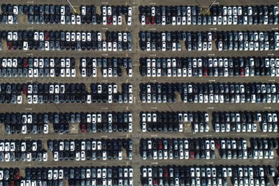 GM beats analyst earnings and boosts 2026 profit outlook