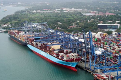 Panamá anula contratos portuarios de CK Hutchison en el Canal
