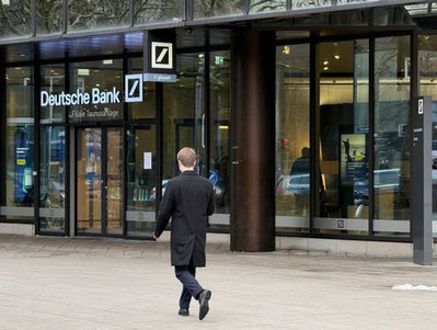 Deutsche Bank Hits Multiyear Profit Peak Amid Probe
