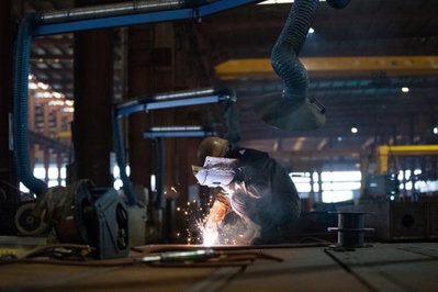 China factory activity slips into contraction in January