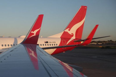 Qantas Airways to Sell Minority Stake in Jetstar Japan