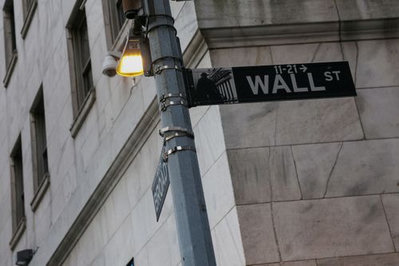 Global Funds See Record Inflows as U.S. Tech Loses Favor