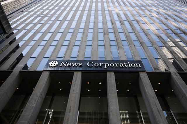 ทัศนียภาพของอาคาร News Corp. ในย่านมิดทาวน์แมนฮัตตัน นครนิวยอร์ก สหรัฐอเมริกา เมื่อวันที่ 23 กรกฎาคม 2025 REUTERS/Jeenah Moon