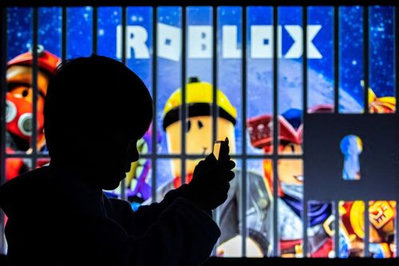 Roblox shares soar on optimistic 2026 bookings outlook