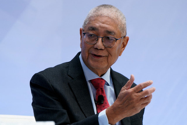 El gobernador del Bangko Sentral ng Pilipinas (BSP), Eli Remolona, participa en un seminario titulado “The Evolving Art of Monetary Policy in Emerging Markets” durante las Reuniones de Primavera de 2025 del FMI y el Banco Mundial en Washington, D.C., EE. UU., el 25 de abril de 2025. REUTERS/Elizabeth Frantz