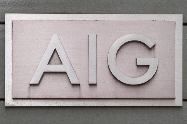 2026年1月15日,英国伦敦的一栋建筑上挂着 AIG 的标志。REUTERS/Maja Smiejkowska