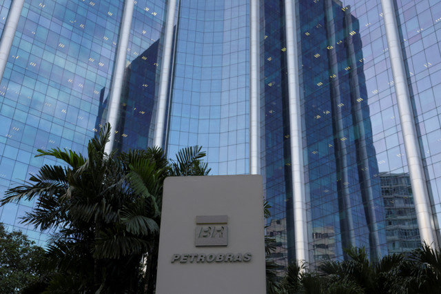 ภาพแสดงโลโก้ของ Petrobras บริษัทน้ำมันของรัฐบาลบราซิลในเมืองรีโอเดจาเนโร ประเทศบราซิล เมื่อวันที่ 5 มิถุนายน 2025 REUTERS/Ricardo Moraes