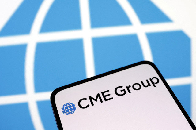 資料写真:2023年4月10日に撮影されたこのイラストにCME Group Incのロゴが表示されている。REUTERS/Dado Ruvic/Illustration/File Photo
