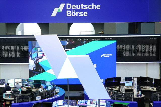 La sala de operaciones de la bolsa de valores alemana “Deutsche Boerse” en Fráncfort, Alemania, el 10 de noviembre de 2025. REUTERS/staff