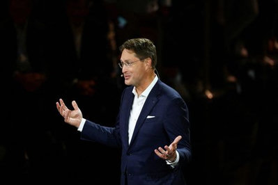 مرسيدس بنز تركز على النمو المربح لتعزيز ثقة المستثمرين
