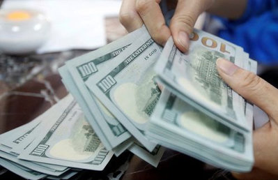 Clientes de BNY elevan cobertura del dólar al máximo