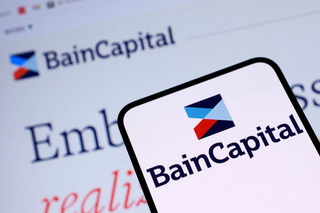 ภาพแฟ้ม: โลโก้ของ Bain Capital ปรากฏในภาพประกอบนี้ซึ่งถ่ายเมื่อวันที่ 4 กุมภาพันธ์ 2026 REUTERS/Dado Ruvic/Illustration/File Photo