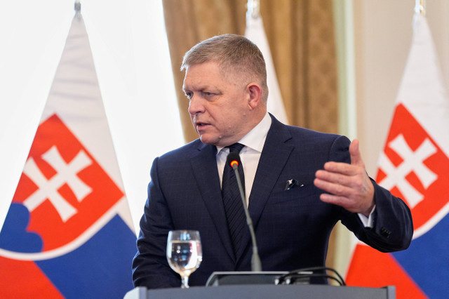 Thủ tướng Slovakia Robert Fico tham dự cuộc họp báo chung với Ngoại trưởng Hoa Kỳ Marco Rubio (không có trong ảnh) tại Bratislava, Slovakia, vào Chủ Nhật, ngày 15 tháng 2 năm 2026. Alex Brandon/Pool via REUTERS
