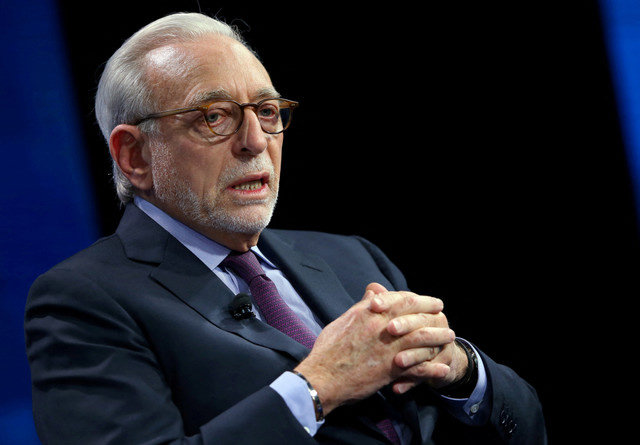 Nelson Peltz, founding partner of Trian Fund Management LP, speaks at the WSJD Live conference in Laguna Beach, California, on October 25, 2016. REUTERS/Mike Blake/File Photo
