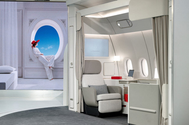 FILE PHOTO: Air France's new La Premiere cabin is displayed in Paris, France, March 18, 2025. REUTERS/Benoit Tessier/File Photo