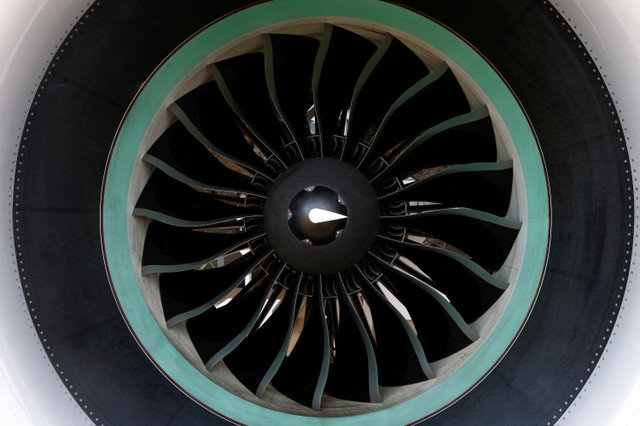 FOTO DE ARQUIVO: Um modelo de um motor Pratt & Whitney GTF é exibido no 54º Salão Internacional da Aeronáutica e do Espaço de Paris, no Aeroporto de Le Bourget, perto de Paris, França, em 20 de junho de 2023. REUTERS/Benoit Tessier/File Photo
