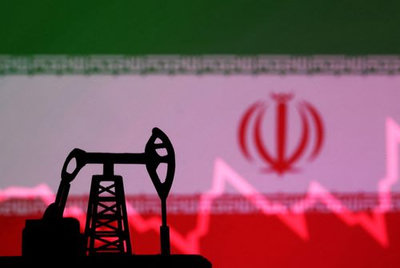 Oil Prices Dip as Investors Monitor US and Iran Tensions