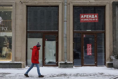 Russian Restaurants Close as Consumer Spending Stalls