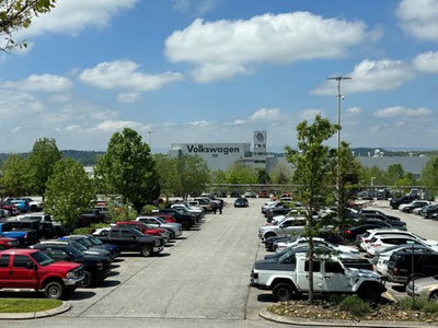 VW Tennessee Workers Ratify First UAW Labor Contract