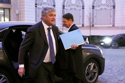 France says EU is ready to retaliate against US tariffs