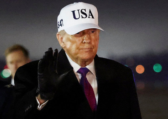 U.S. President Donald Trump arrives at Joint Base Andrews in Maryland, U.S., February 19, 2026. REUTERS/Kevin Lamarque