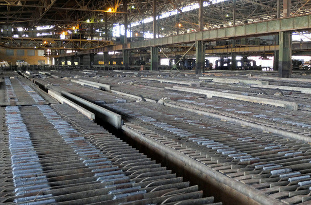 Una vista general muestra la planta hidrometalúrgica Shituru de Gecamines, que procesa cobre y cobalto, en las afueras de Likasi, en la región de Katanga, al sur de la República Democrática del Congo, el 31 de enero de 2013. REUTERS/Jonny Hogg/File Photo