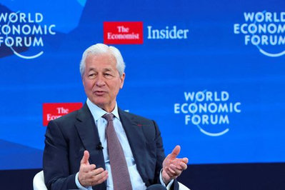 Jamie Dimon to remain JPMorgan CEO for several more years