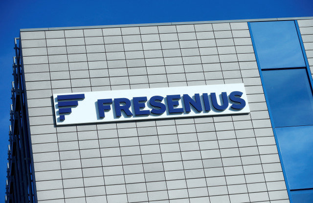 ภาพแฟ้ม: สำนักงานใหญ่ของ Fresenius ในเมือง Bad Homburg ใกล้กับเมือง Frankfurt ประเทศเยอรมนี เมื่อวันที่ 27 กุมภาพันธ์ 2018 REUTERS/Ralph Orlowski/File Photo