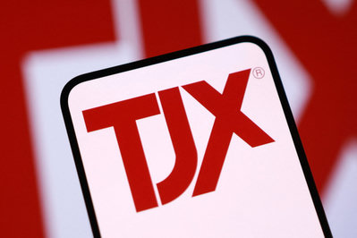 TJX Forecasts Annual Sales and Profit Below Estimates