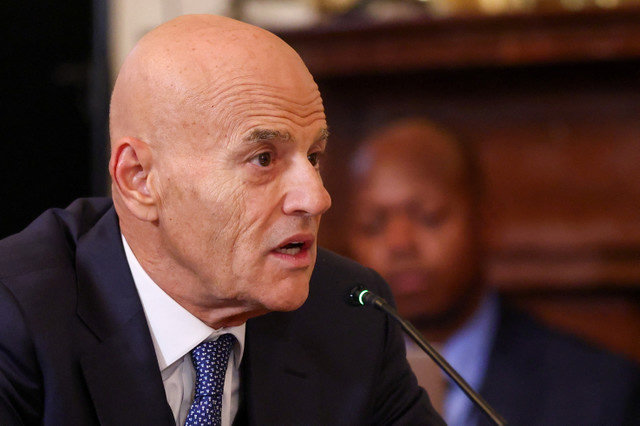 Claudio Descalzi, the CEO of Eni, participates in a discussion with U.S. President Donald Trump and other oil industry leaders at the White House in early 2026. Photo by Kevin Lamarque/Reuters.