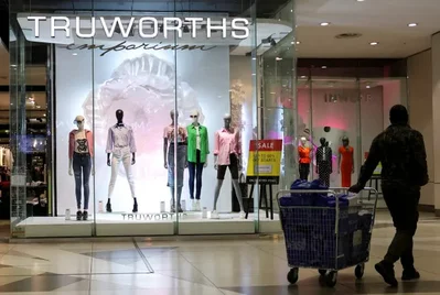 Truworths eleva su beneficio semestral un 1,3 por ciento